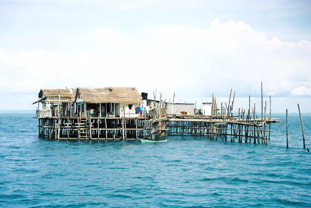 Asia Photo Stock Would you live on a kelong?